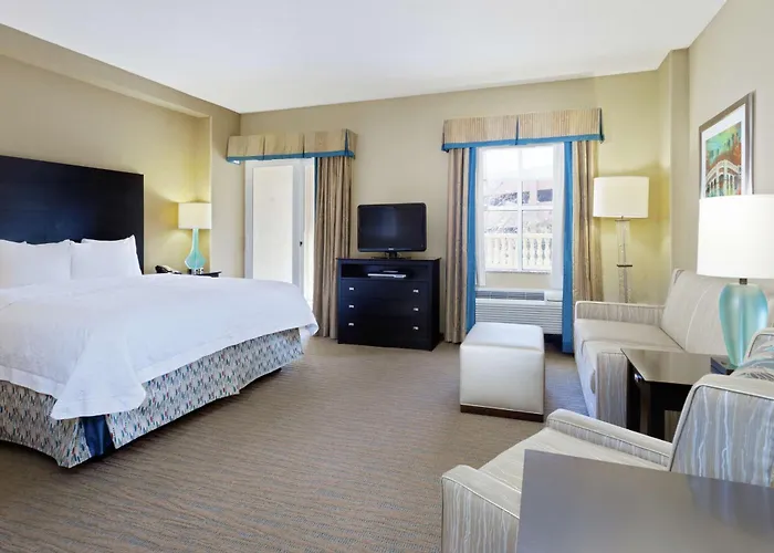 Hampton Inn & Suites St. Petersburg/Downtown